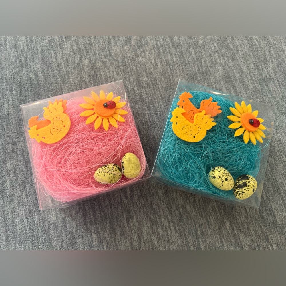 Easter basket craft grass pink blue holiday felt DIY‎ two boxes colorful spring